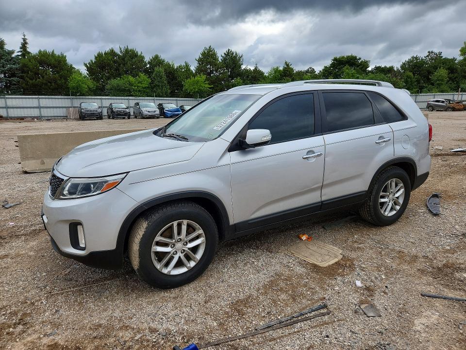KIA SORENTO 2014 with VIN 5XYKT3A62EG437195 - Photo from auction