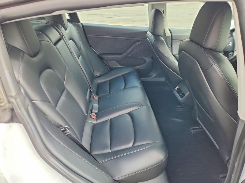 Photo 10 from auction – 2021 TESLA MODEL 3 with VIN 5YJ3E1EA1MF977855