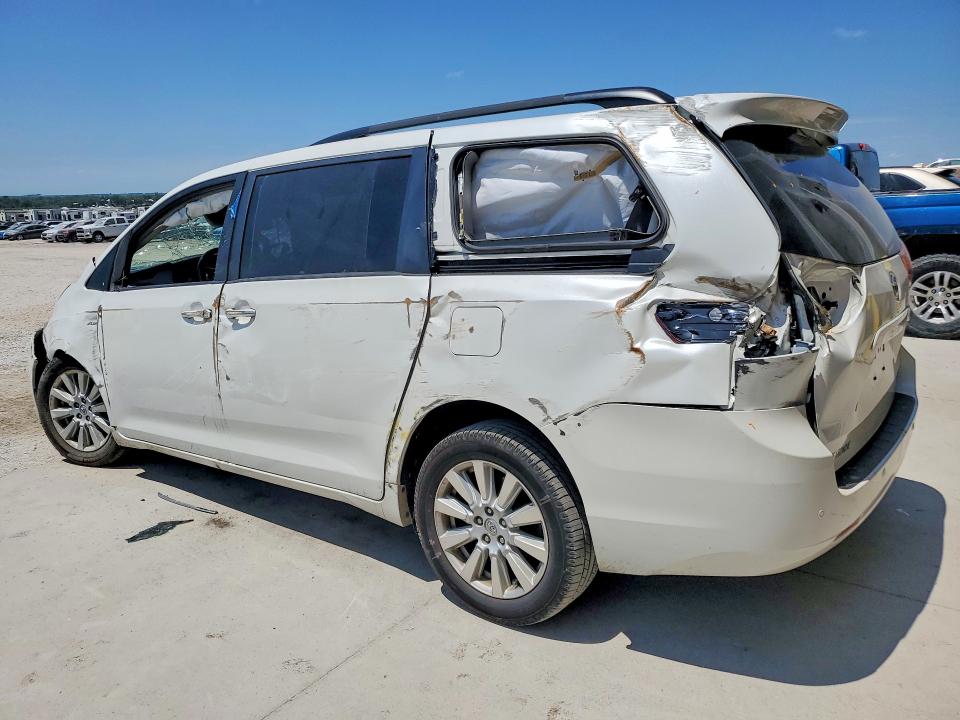 Photo 2 from auction – 2017 TOYOTA SIENNA with VIN 5TDDZ3DC8HS176140