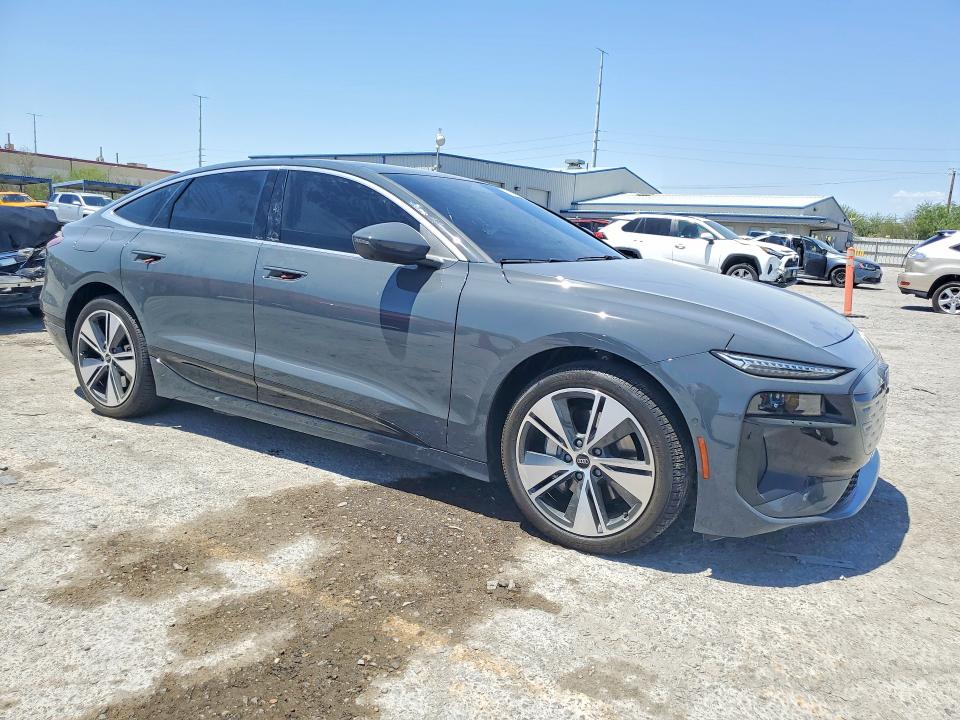 Photo 4 from auction – 2025 AUDI A6 E-TRON with VIN WAU2CAGH2SA024411
