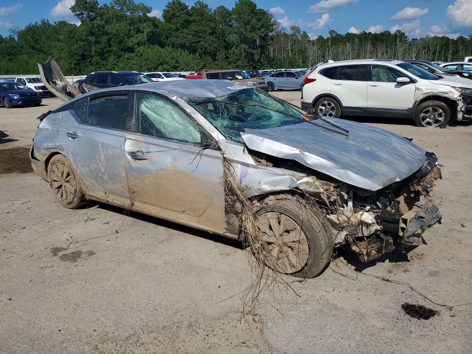 Photo 4 from auction – 2022 NISSAN ALTIMA with VIN 1N4BL4DV2NN315850