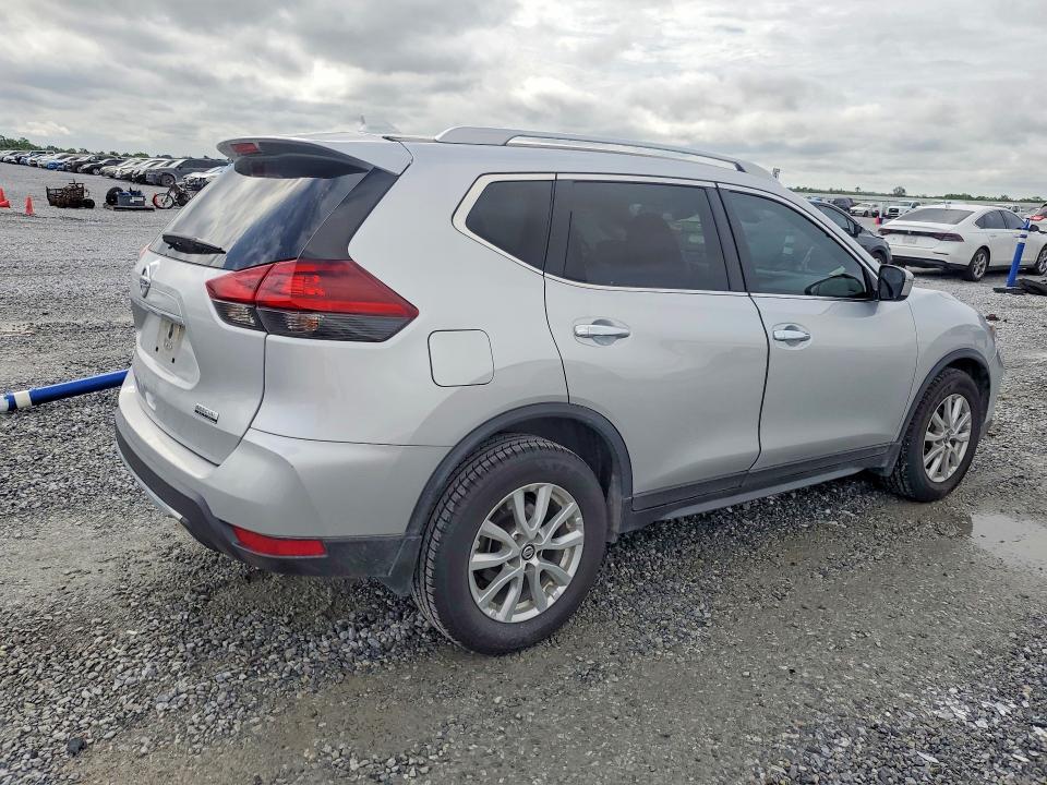 Photo 3 from auction – 2020 NISSAN ROGUE with VIN 5N1AT2MT9LC728698