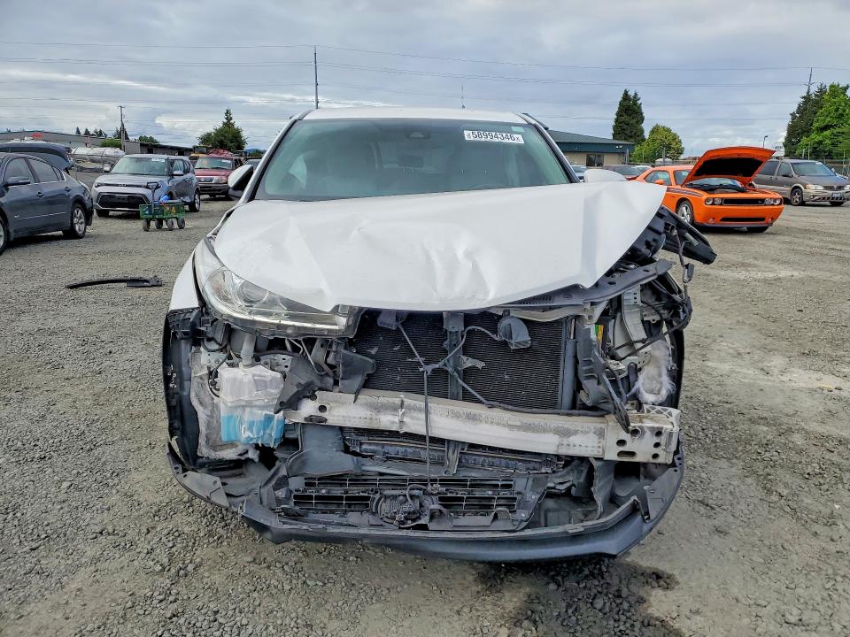 Photo 5 from auction – 2017 TOYOTA HIGHLANDER with VIN 5TDZZRFH4HS200192