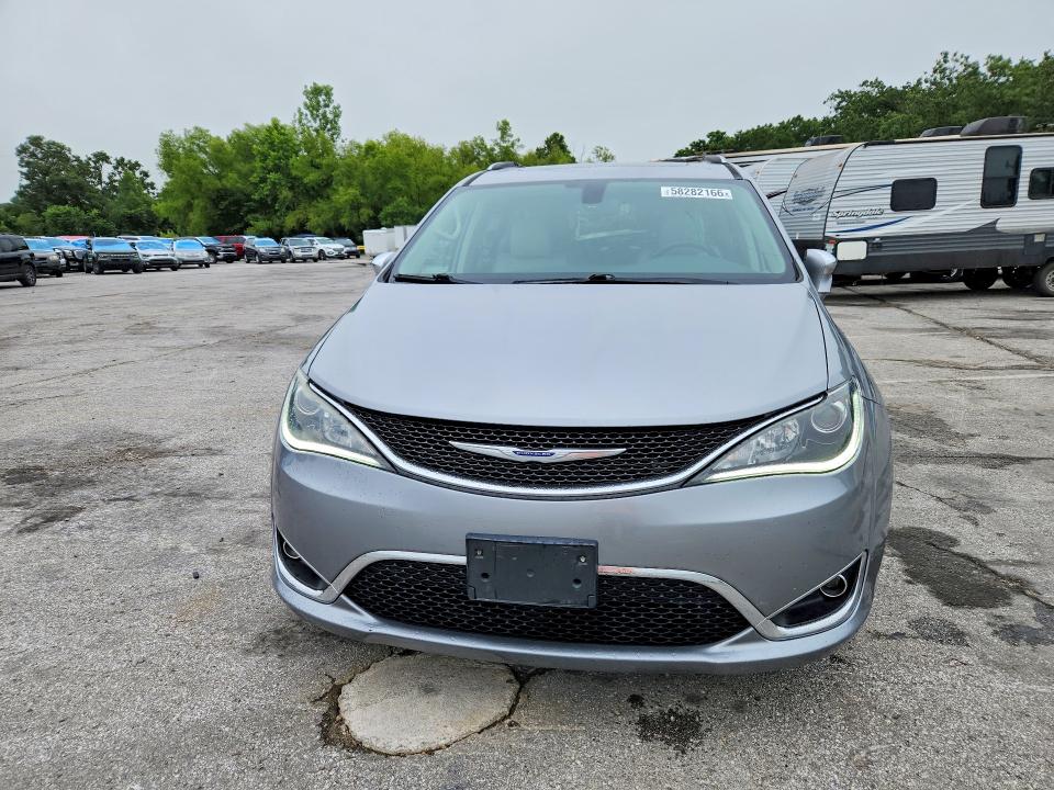 Photo 5 from auction – 2020 CHRYSLER PACIFICA with VIN 2C4RC1GG2LR127866