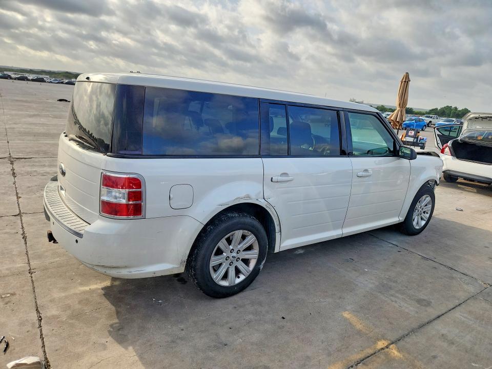 Photo 3 from auction – 2011 FORD FLEX with VIN 2FMGK5BC3BBD24442