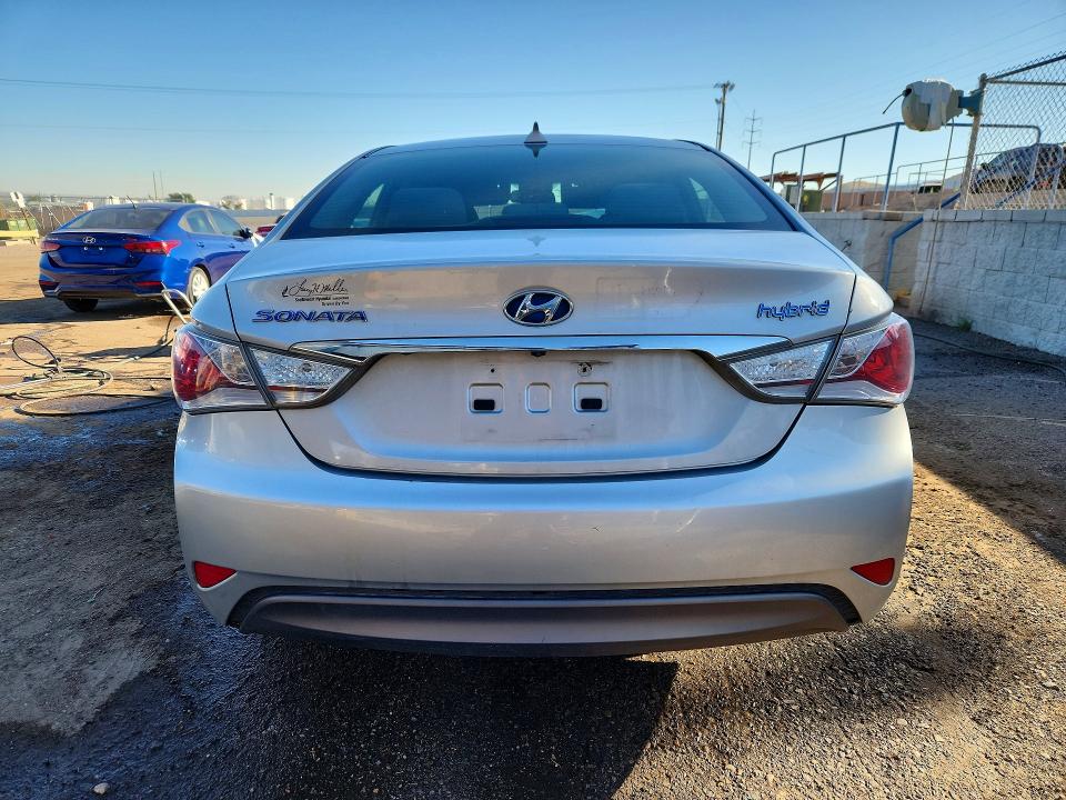 Foto 6 de la subasta – 2014 HYUNDAI SONATA con VIN KMHEC4A47EA108182