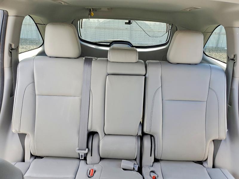 Photo 10 from auction – 2018 TOYOTA HIGHLANDER with VIN 5TDJZRFH1JS560362