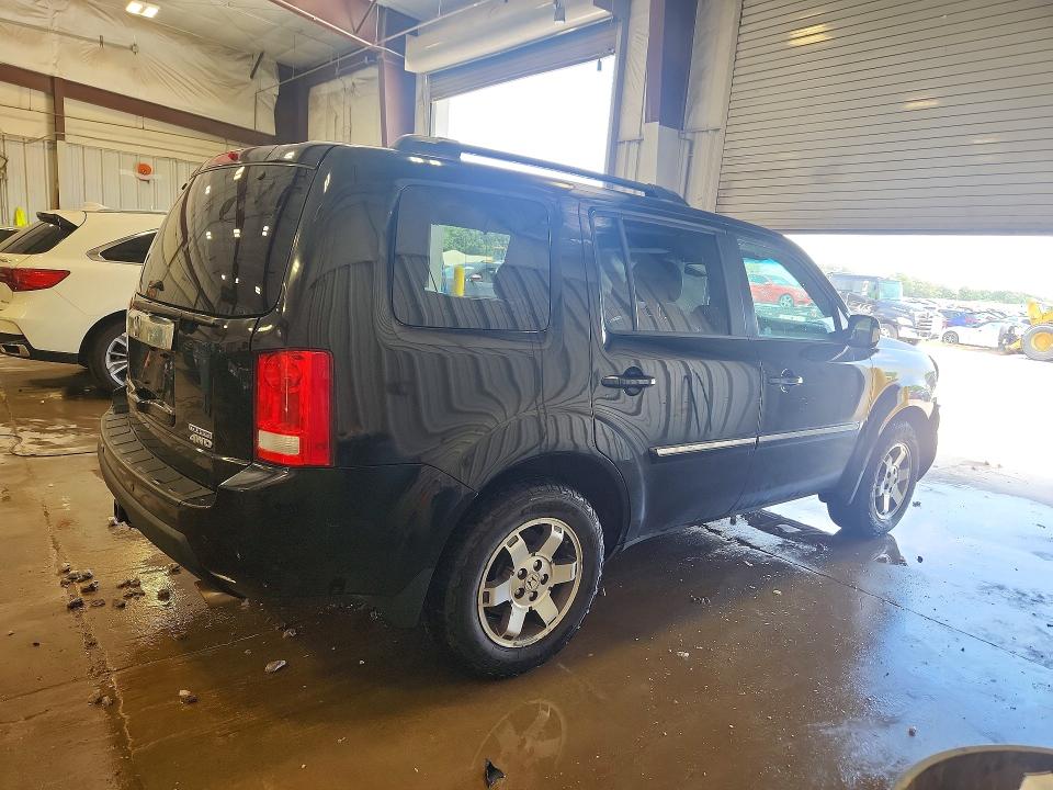 Photo 3 from auction – 2011 HONDA PILOT with VIN 5FNYF4H95BB075826