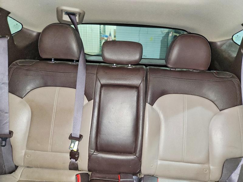 Photo 10 from auction – 2010 HYUNDAI TUCSON with VIN KM8JUCAC5AU024402