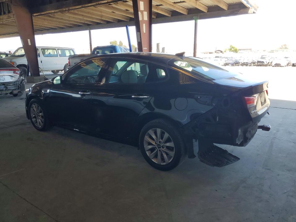 Фото 2 с аукциона – 2018 KIA OPTIMA с VIN 5XXGU4L30JG180628