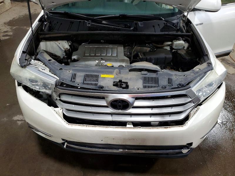 Photo 12 from auction – 2013 TOYOTA HIGHLANDER with VIN 5TDDK3EH2DS215135
