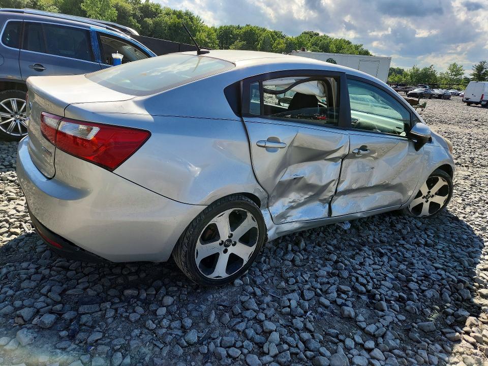 Photo 3 from auction – 2012 KIA RIO with VIN KNADN4A31C6065084