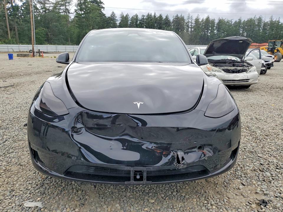 Photo 5 from auction – 2023 TESLA MODEL  Y with VIN 7SAYGDEE4PF859861