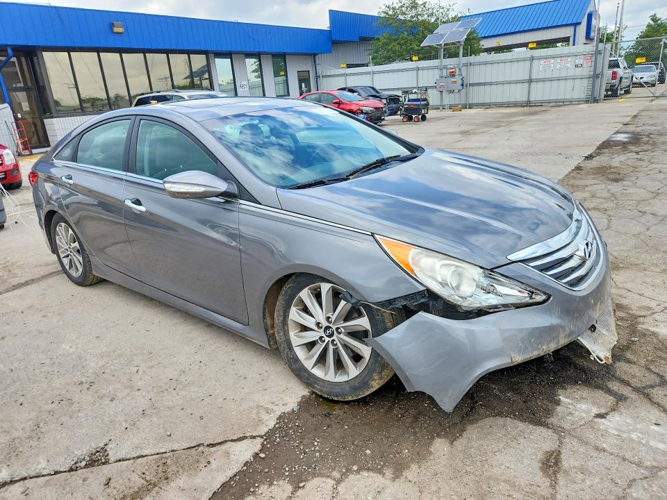 Photo 4 from auction – 2014 HYUNDAI SONATA with VIN 5NPEC4AC3EH816532