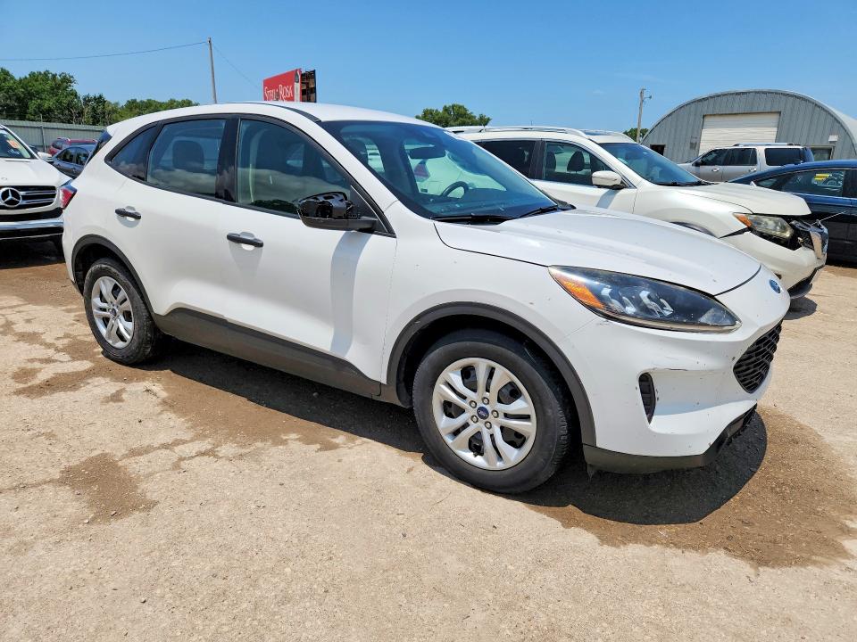 Photo 4 from auction – 2020 FORD ESCAPE with VIN 1FMCU0F64LUA33265