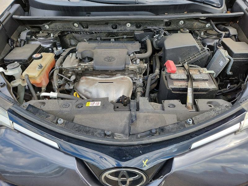 Photo 12 from auction – 2018 TOYOTA RAV4 with VIN JTMBFREV1JJ221103