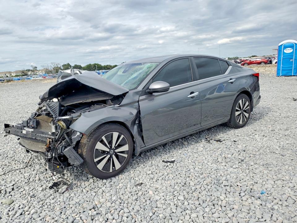 Photo 1 from auction – 2021 NISSAN ALTIMA with VIN 1N4BL4DV8MN377624