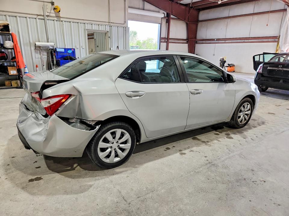 Photo 3 from auction – 2016 TOYOTA COROLLA with VIN 2T1BURHE4GC496258
