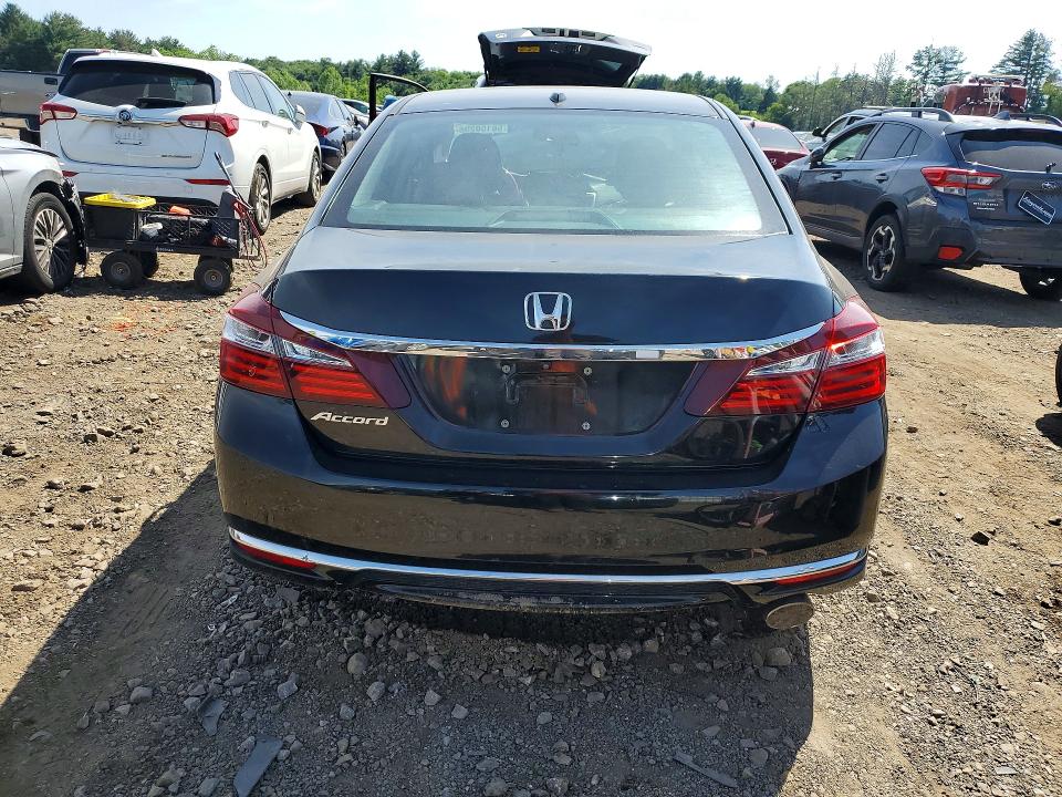 Photo 6 from auction – 2016 HONDA ACCORD with VIN 1HGCR2F91GA219933