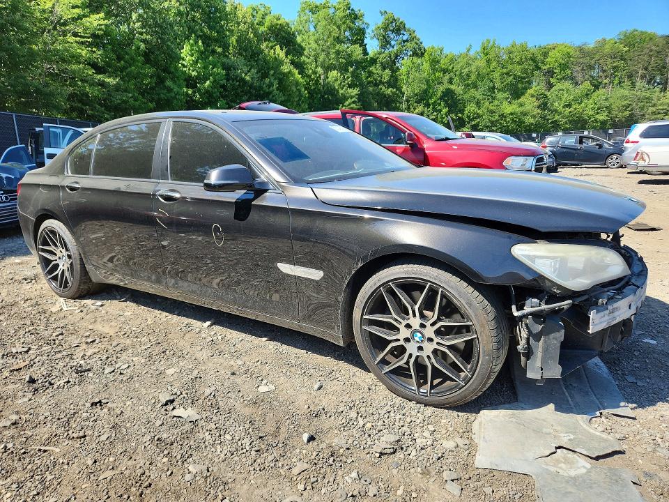Photo 4 from auction – 2015 BMW 750 with VIN WBAYF8C55FD654367