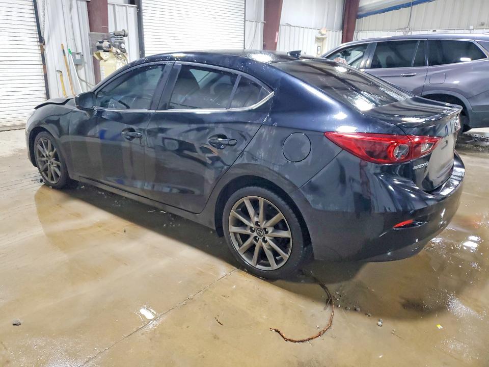 Photo 2 from auction – 2018 MAZDA 3 with VIN 3MZBN1W33JM210931