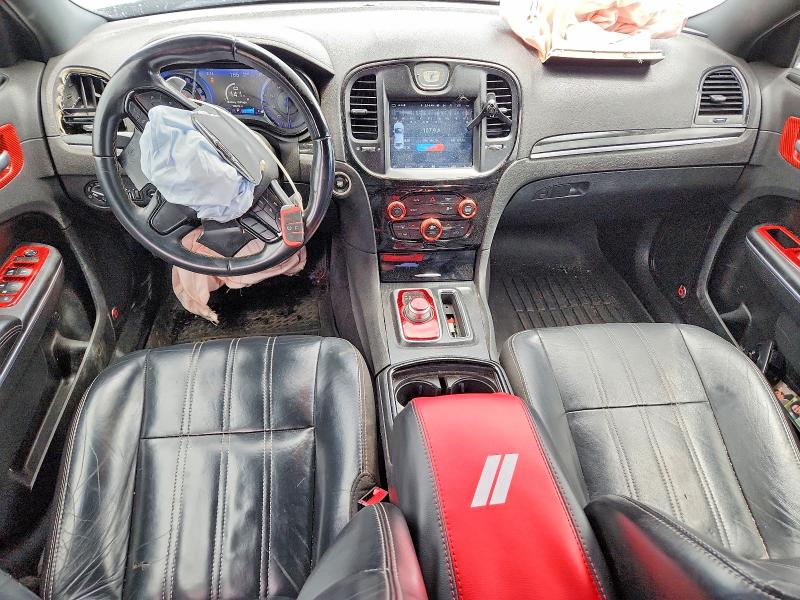 Photo 8 from auction – 2017 CHRYSLER 300 with VIN 2C3CCABG9HH663129