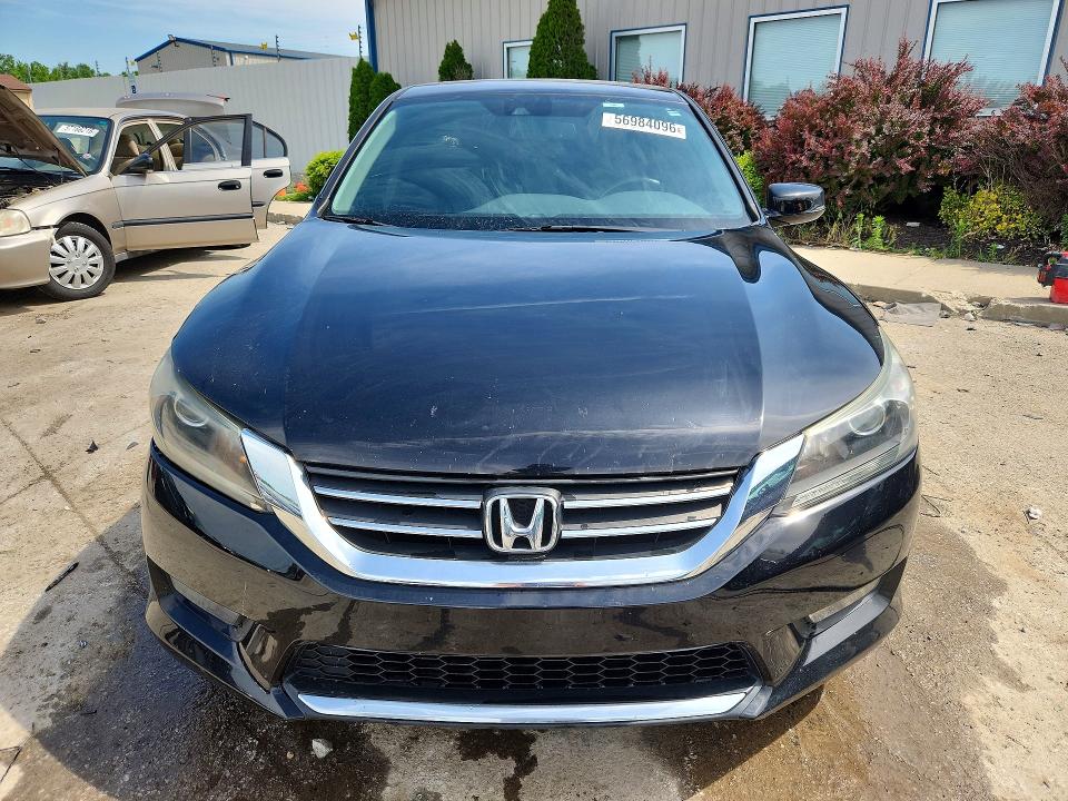 Photo 5 from auction – 2014 HONDA ACCORD with VIN 1HGCR2F85EA025376