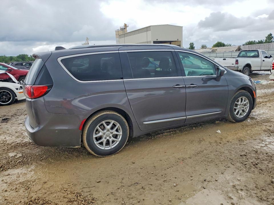 Photo 3 from auction – 2020 CHRYSLER PACIFICA with VIN 2C4RC1BG5LR224342