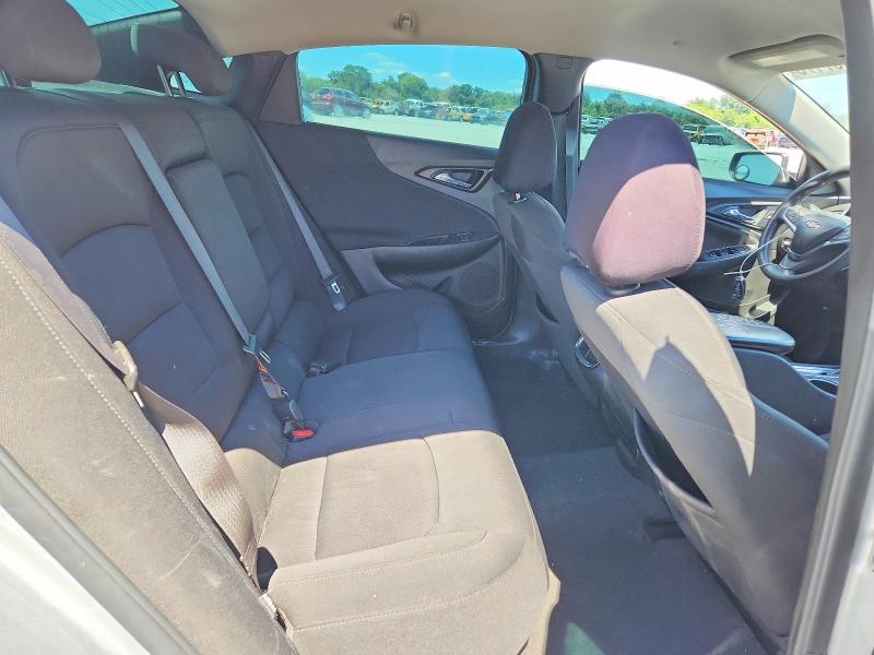 Photo 10 from auction – 2020 CHEVROLET MALIBU with VIN 1G1ZD5ST0LF034837