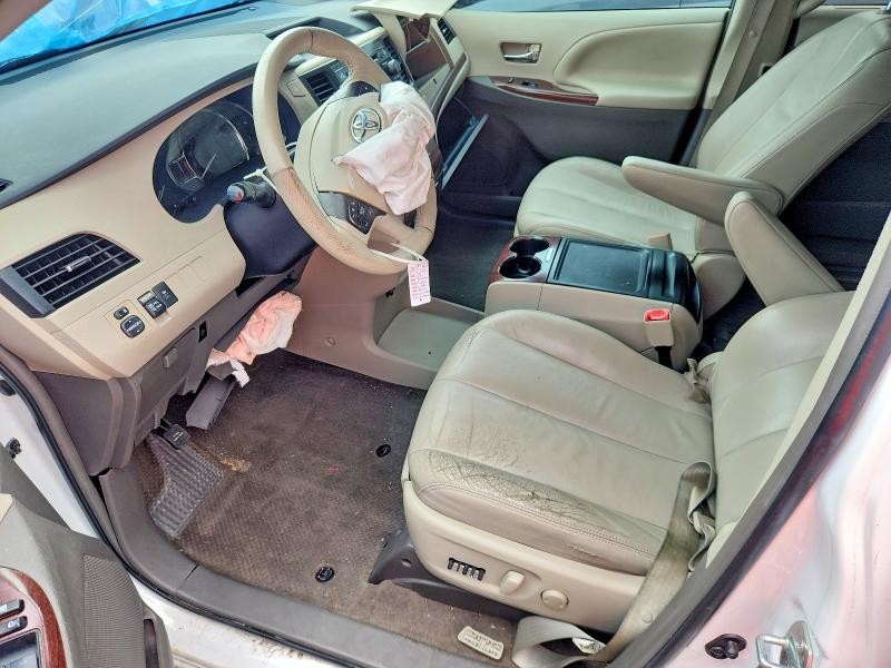 Photo 7 from auction – 2014 TOYOTA SIENNA with VIN 5TDYK3DC0ES445992