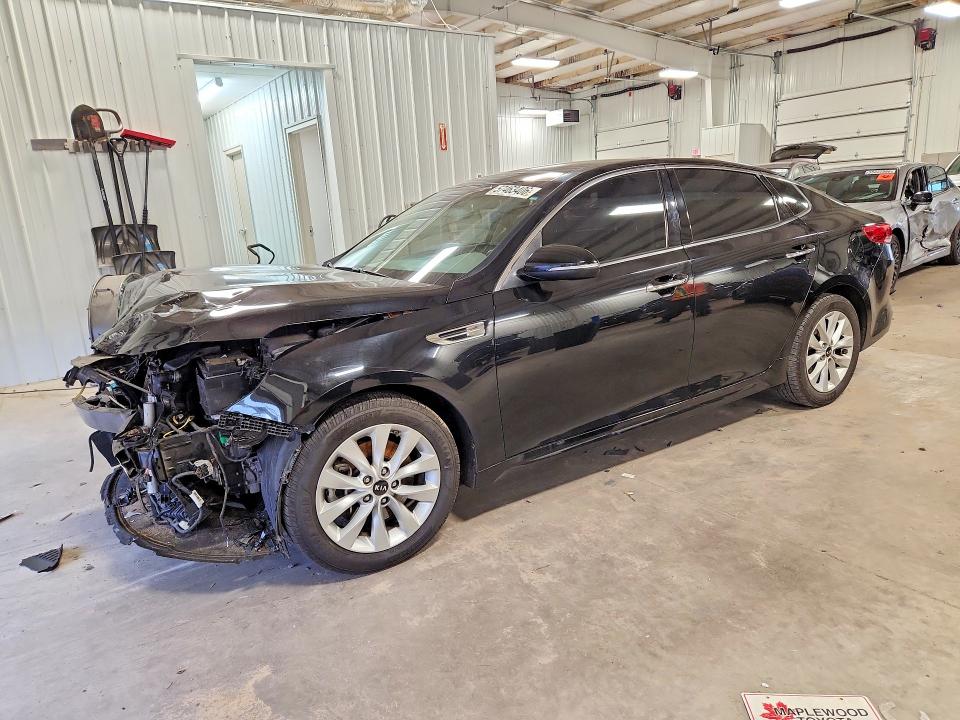 KIA OPTIMA 2018 with VIN 5XXGU4L30JG246076 - Photo from auction