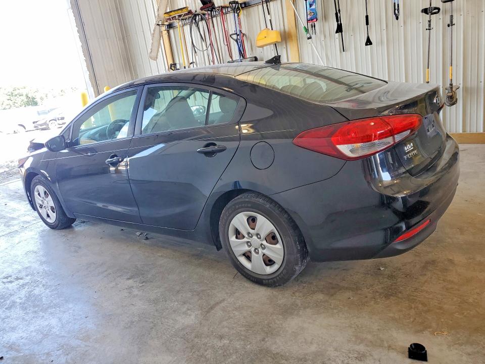 Photo 2 from auction – 2017 KIA FORTE with VIN 3KPFK4A70HE072133