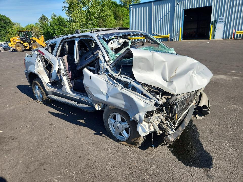 Photo 4 from auction – 2002 FORD ESCAPE with VIN 1FMYU02122KC84635