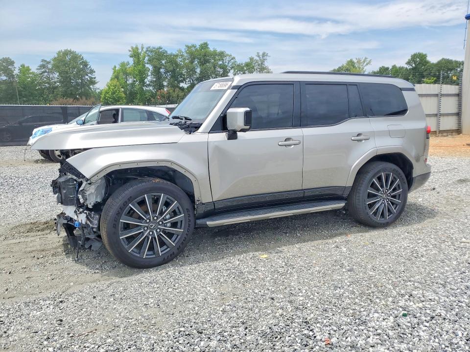 LEXUS GX 550 2025 with VIN JTJVBCDX6S5060960 - Photo from auction