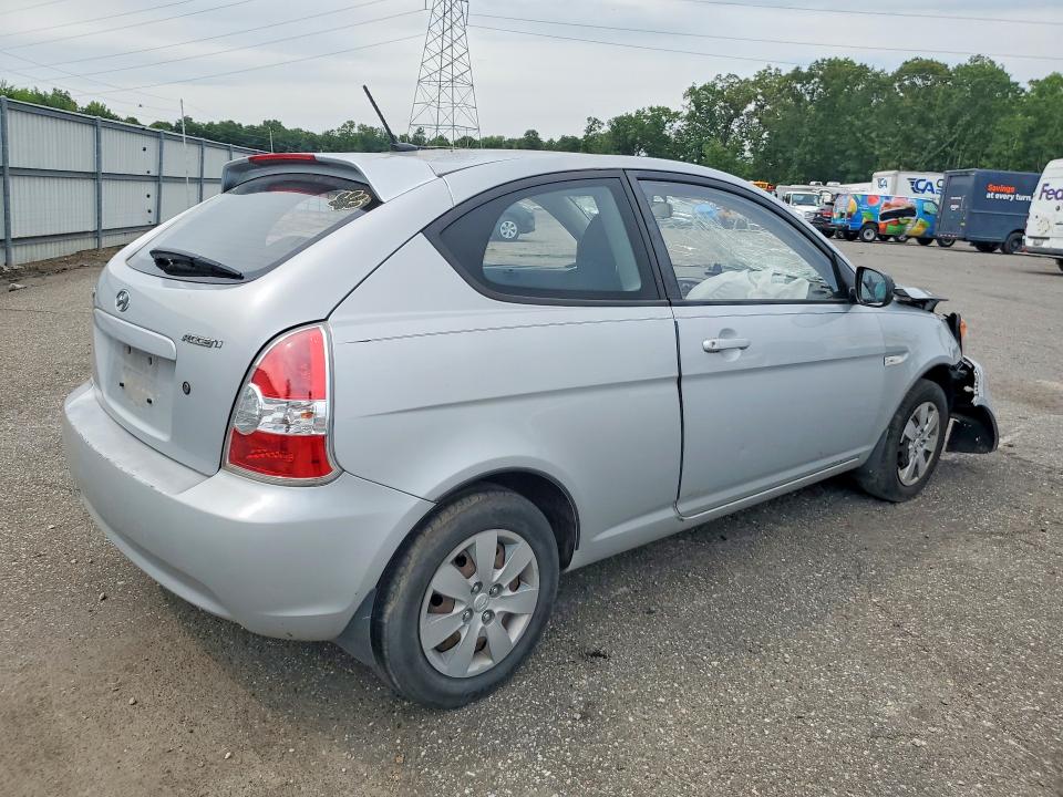 Photo 3 from auction – 2011 HYUNDAI ACCENT with VIN KMHCM3AC2BU187227