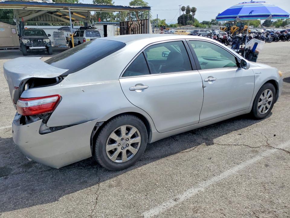 Photo 3 from auction – 2007 TOYOTA CAMRY with VIN JTNBB46K673035617