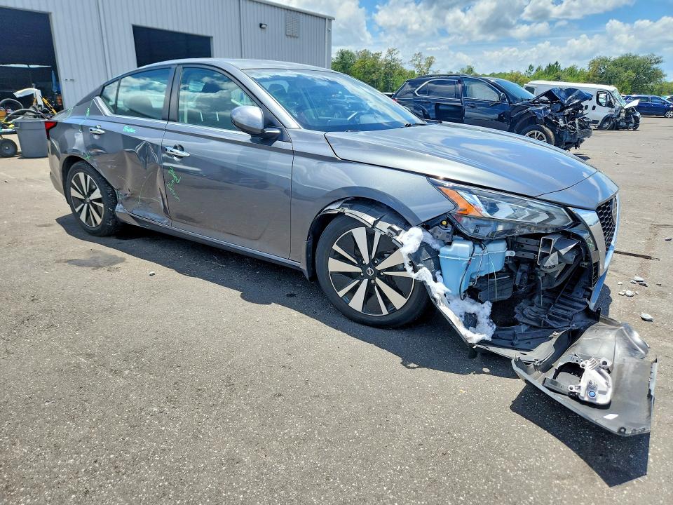 Photo 4 from auction – 2021 NISSAN ALTIMA with VIN 1N4BL4DV7MN378375