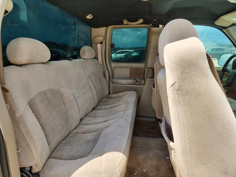 Photo 10 from auction – 2001 CHEVROLET SILVERADO with VIN 2GCEC19V311325037