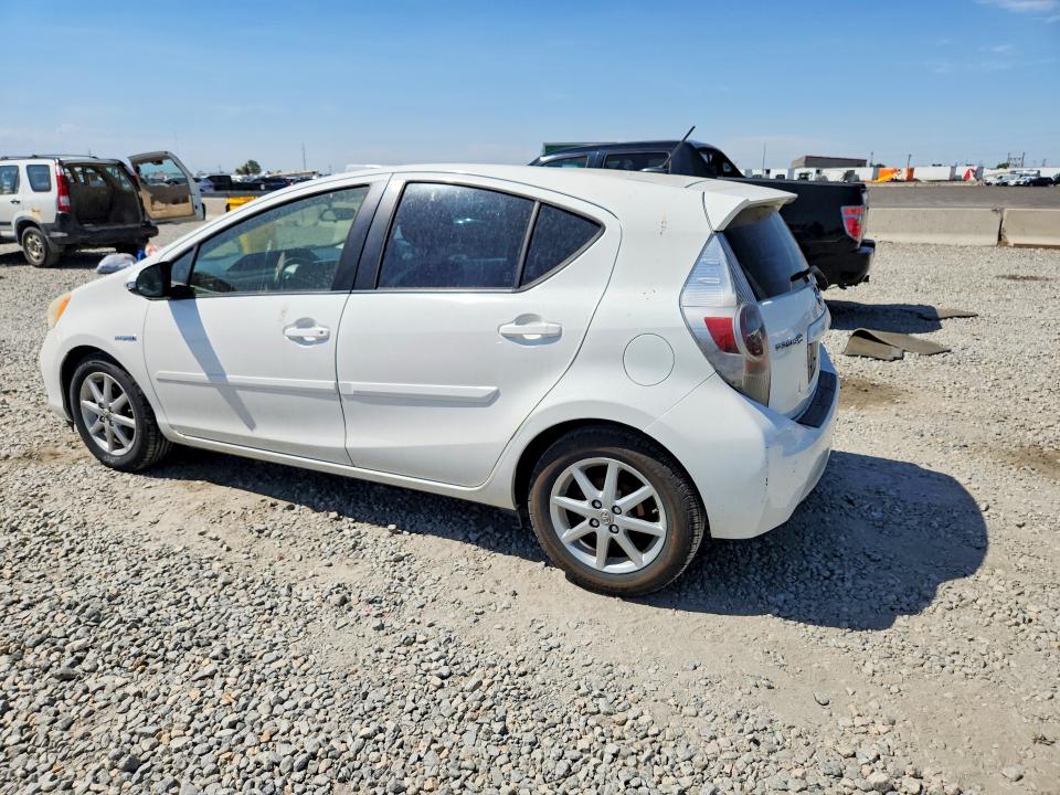 Photo 2 from auction – 2012 TOYOTA PRIUS C with VIN JTDKDTB39C1019392