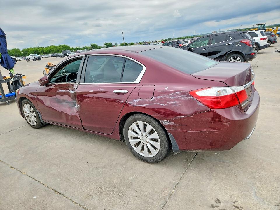 Photo 2 from auction – 2015 HONDA ACCORD with VIN 1HGCR2F73FA211457