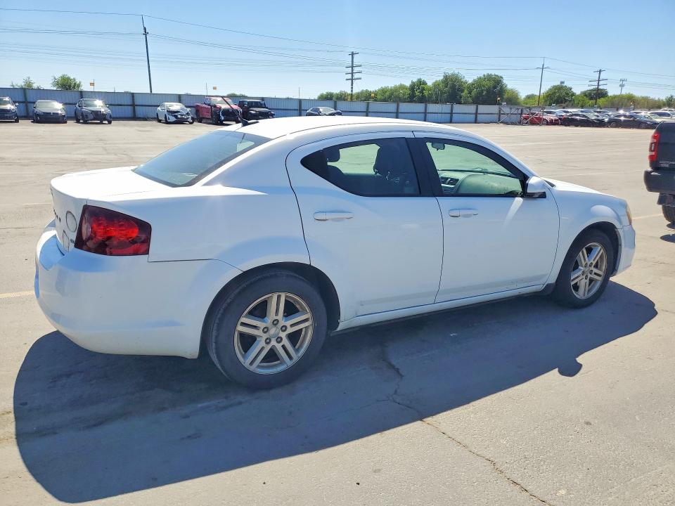 Photo 3 from auction – 2013 DODGE AVENGER with VIN 1C3CDZCB0DN548807