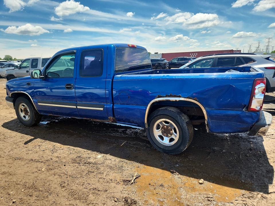 Photo 2 from auction – 2003 CHEVROLET SILVERADO with VIN 2GCEC19V131196427