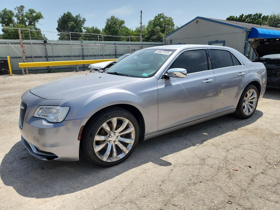 CHRYSLER 300 2018 with VIN 2C3CCAEG3JH167924 - Photo from auction