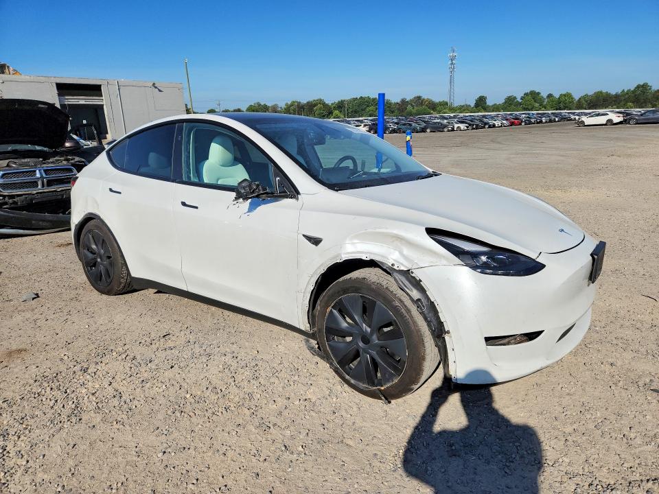 Photo 4 from auction – 2024 TESLA MODEL Y with VIN 7SAYGDEE2RF160635