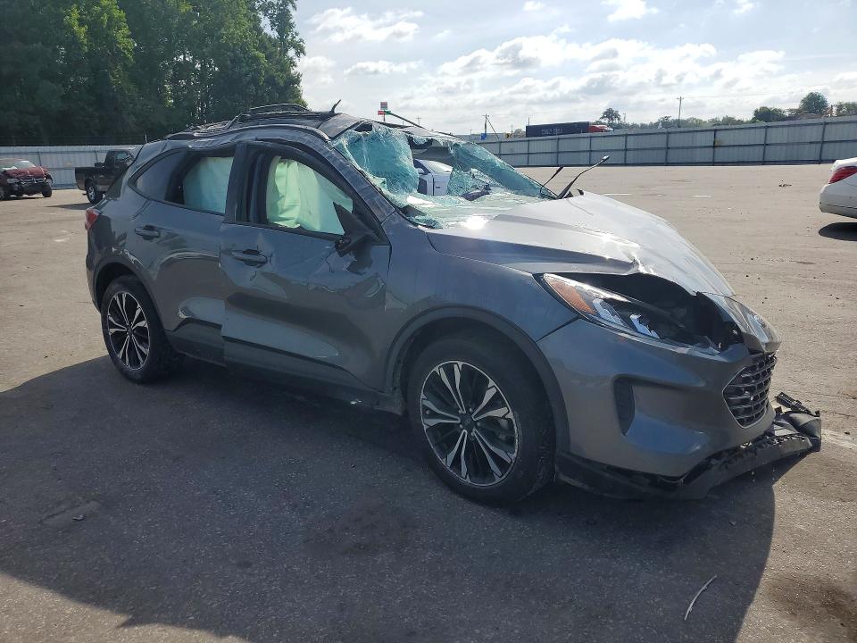 Photo 4 from auction – 2021 FORD ESCAPE with VIN 1FMCU9BZ7MUB05162