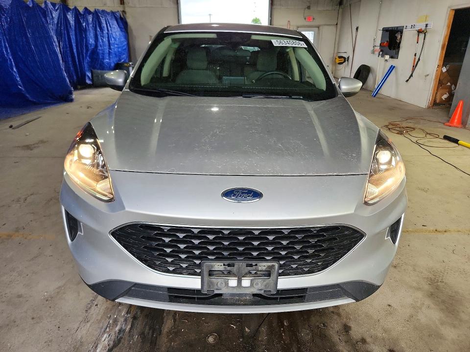 Photo 5 from auction – 2020 FORD ESCAPE with VIN 1FMCU9G64LUA97115