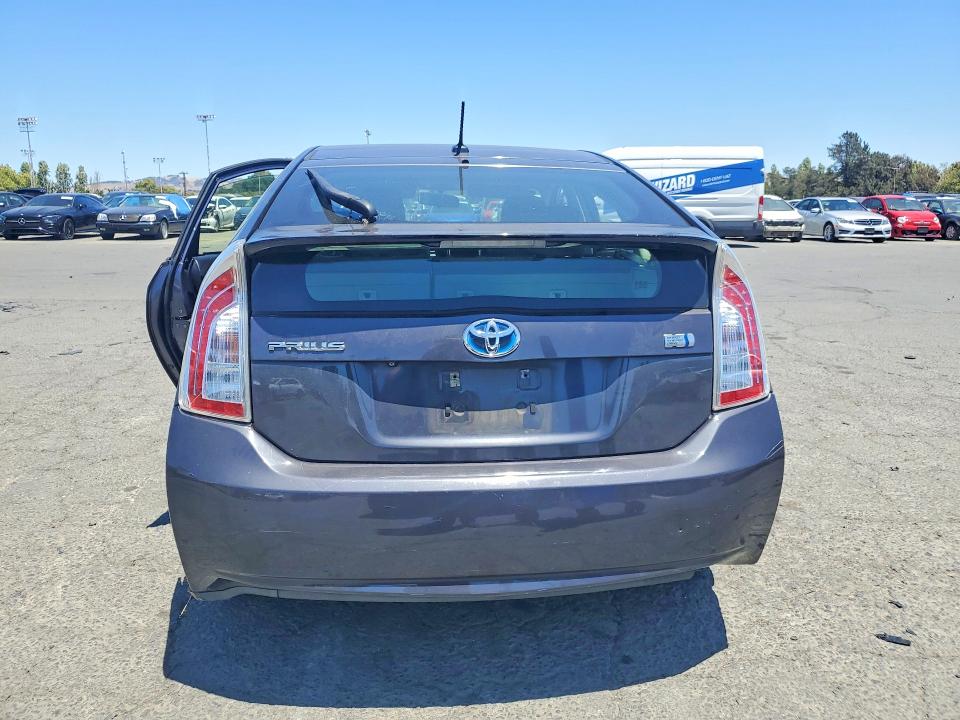 صورة رقم 6 من المزاد - 2012 TOYOTA PRIUS مع VIN JTDKN3DU0C5385575