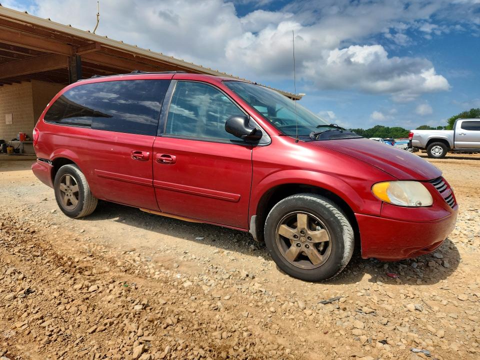 Photo 4 from auction – 2005 DODGE GRAND CARA with VIN 2D8GP44L45R382425