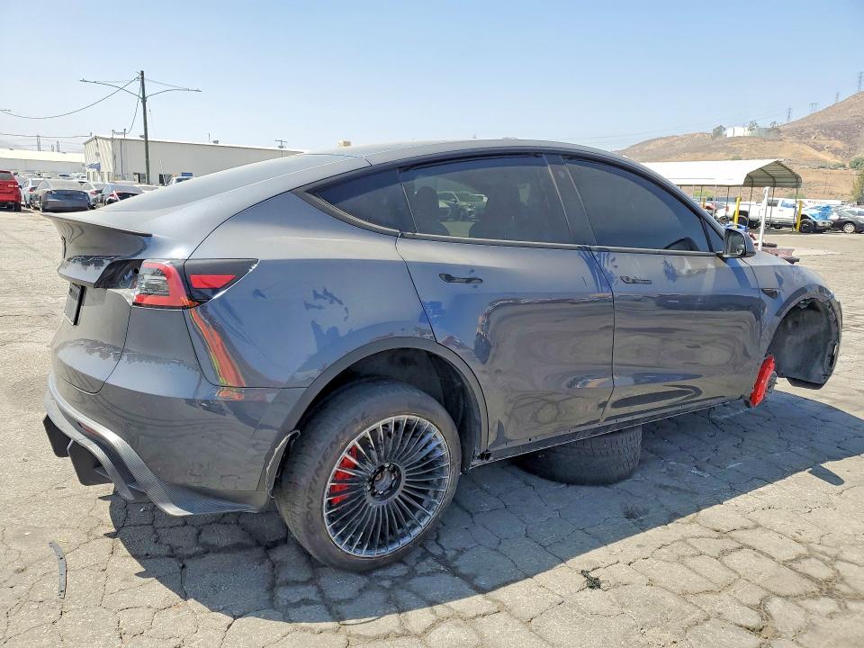 Photo 3 from auction – 2023 TESLA MODEL Y with VIN 7SAYGDEE6PA078501