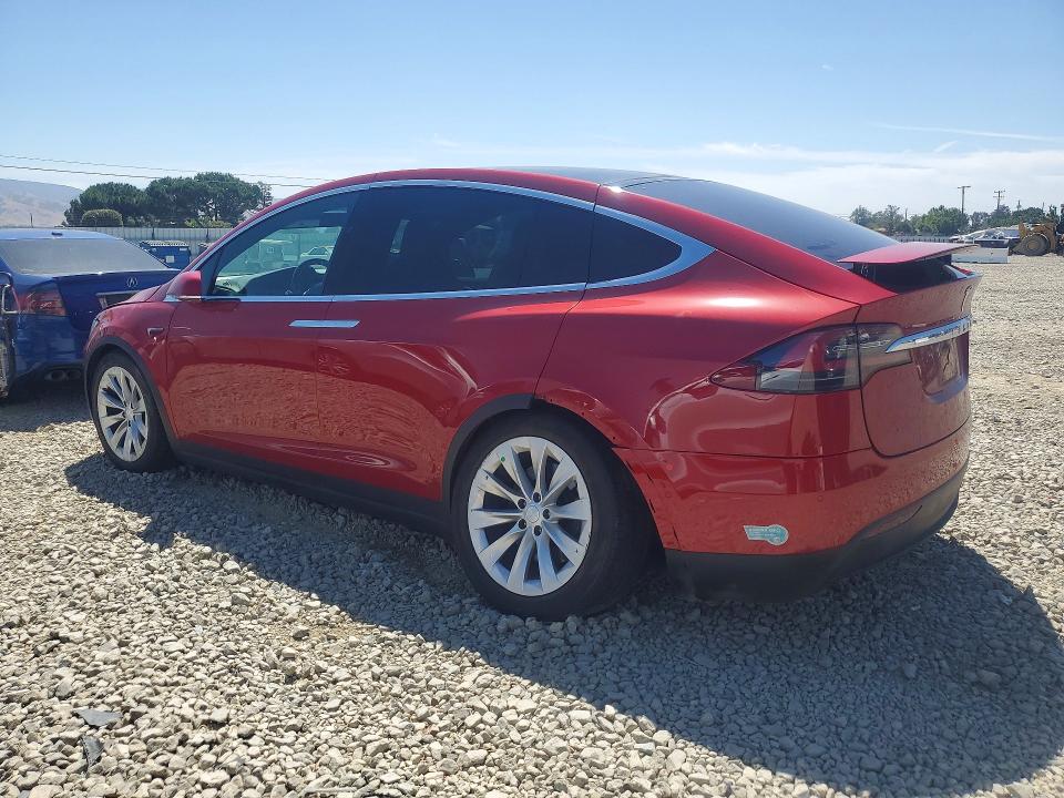 Photo 2 from auction – 2019 TESLA MODEL X with VIN 5YJXCAE22KF162402